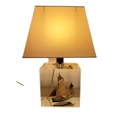 Boat lamp integrated into the base
