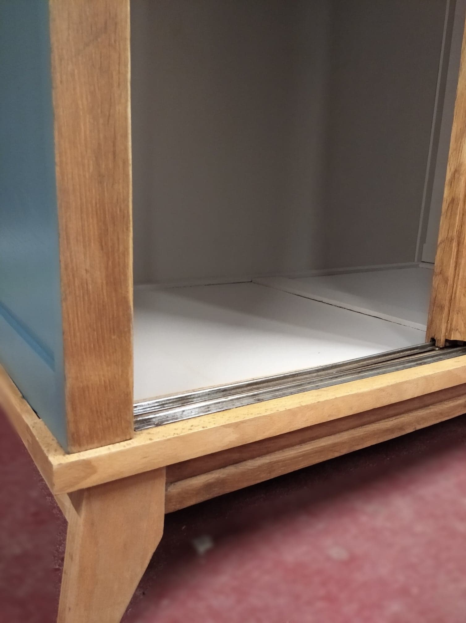 Vintage wardrobe feet compass sliding doors