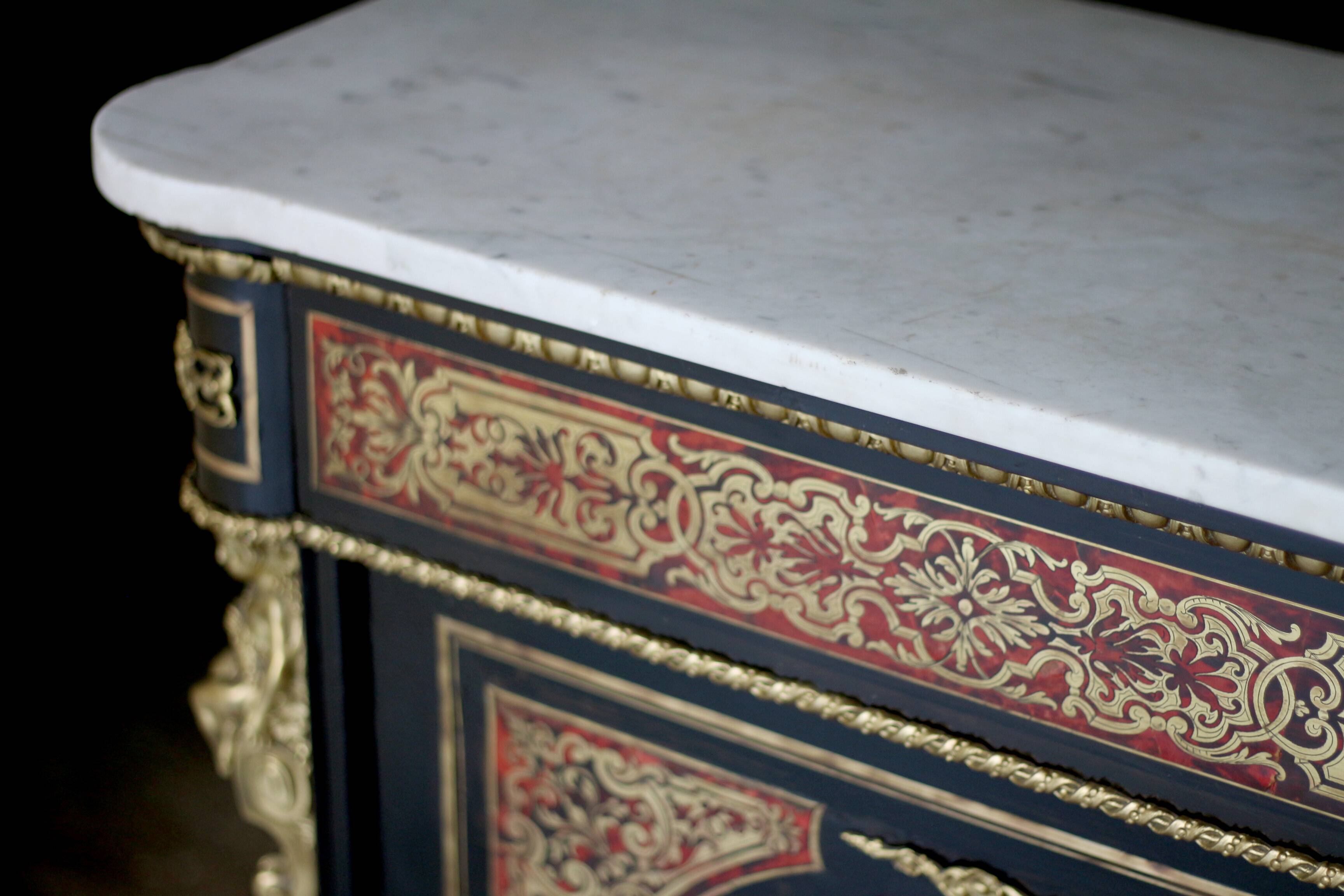 Napoleon III sideboard (late 19th century), marble, Boulle marquetry.