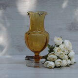 Amber glass standing vase