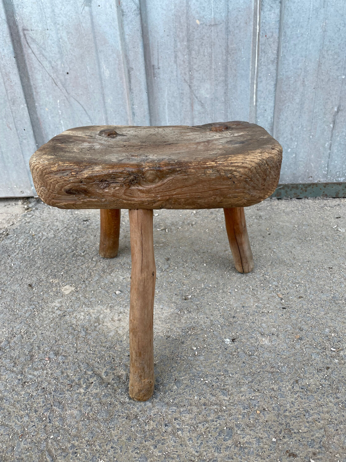 Tabouret à traire ancien Selency — free download