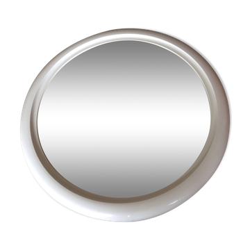Round mirror