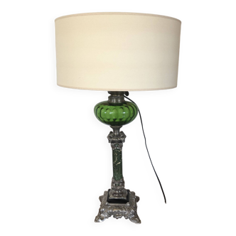 Lampe à pétrole verte électrifiée