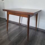 Vintage vitrified portfolio table