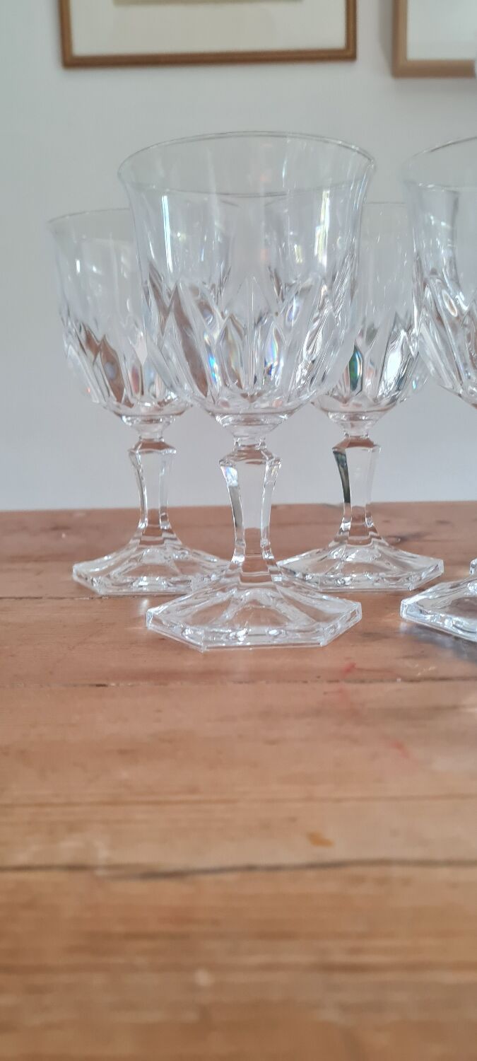Set de 7 verres en cristal ciselé