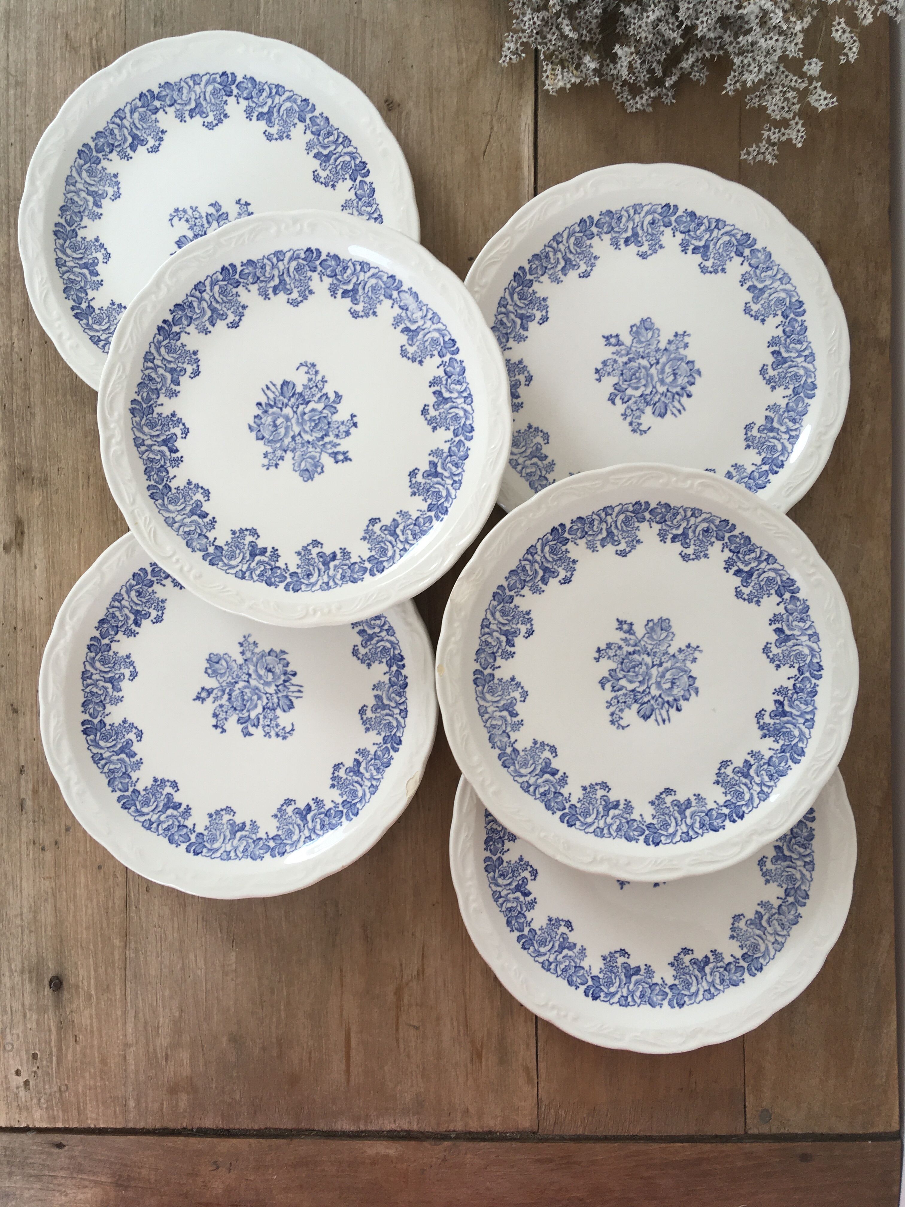 Assiettes à dessert fleurs bleues