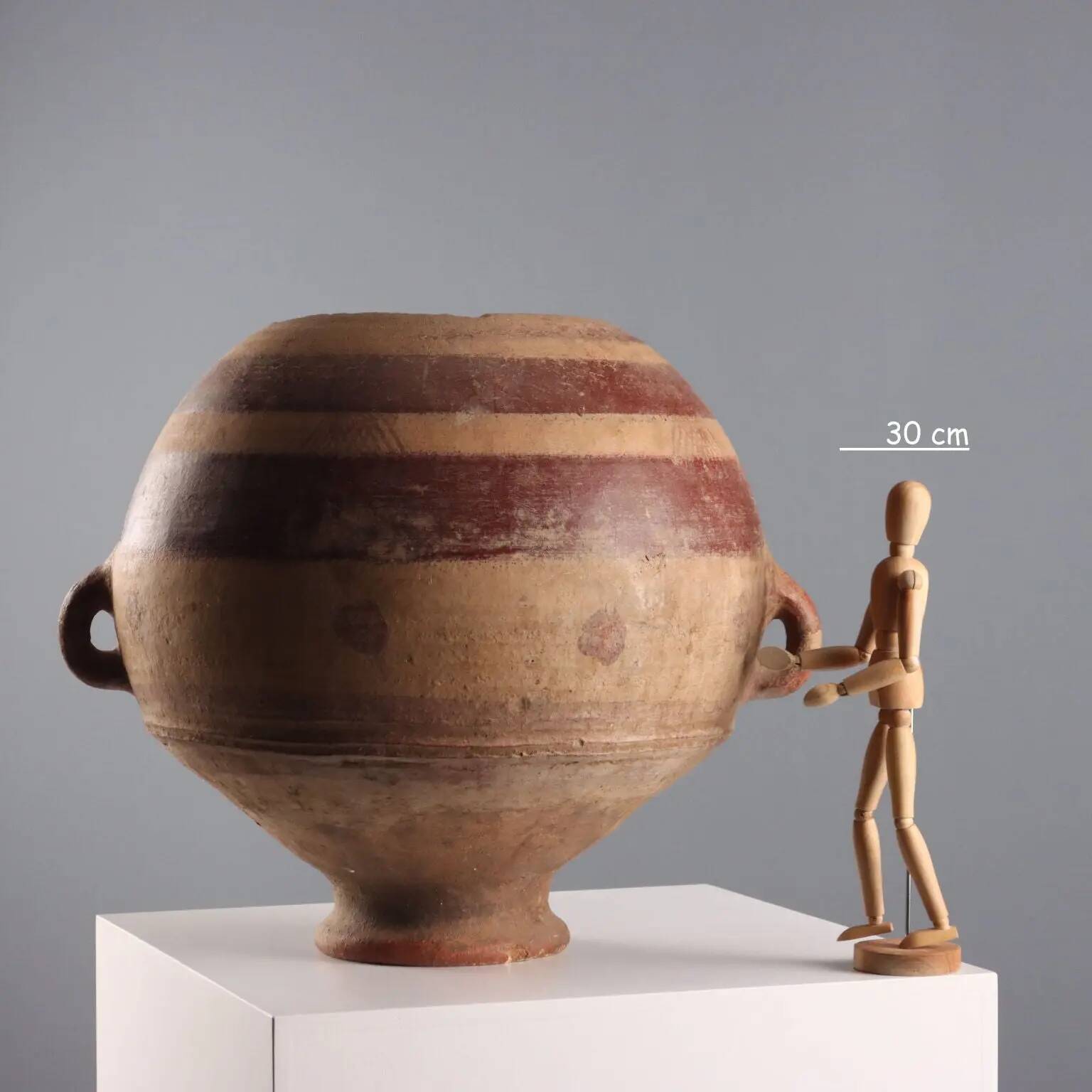 Ancient terracotta vase from Mali, 20th century.