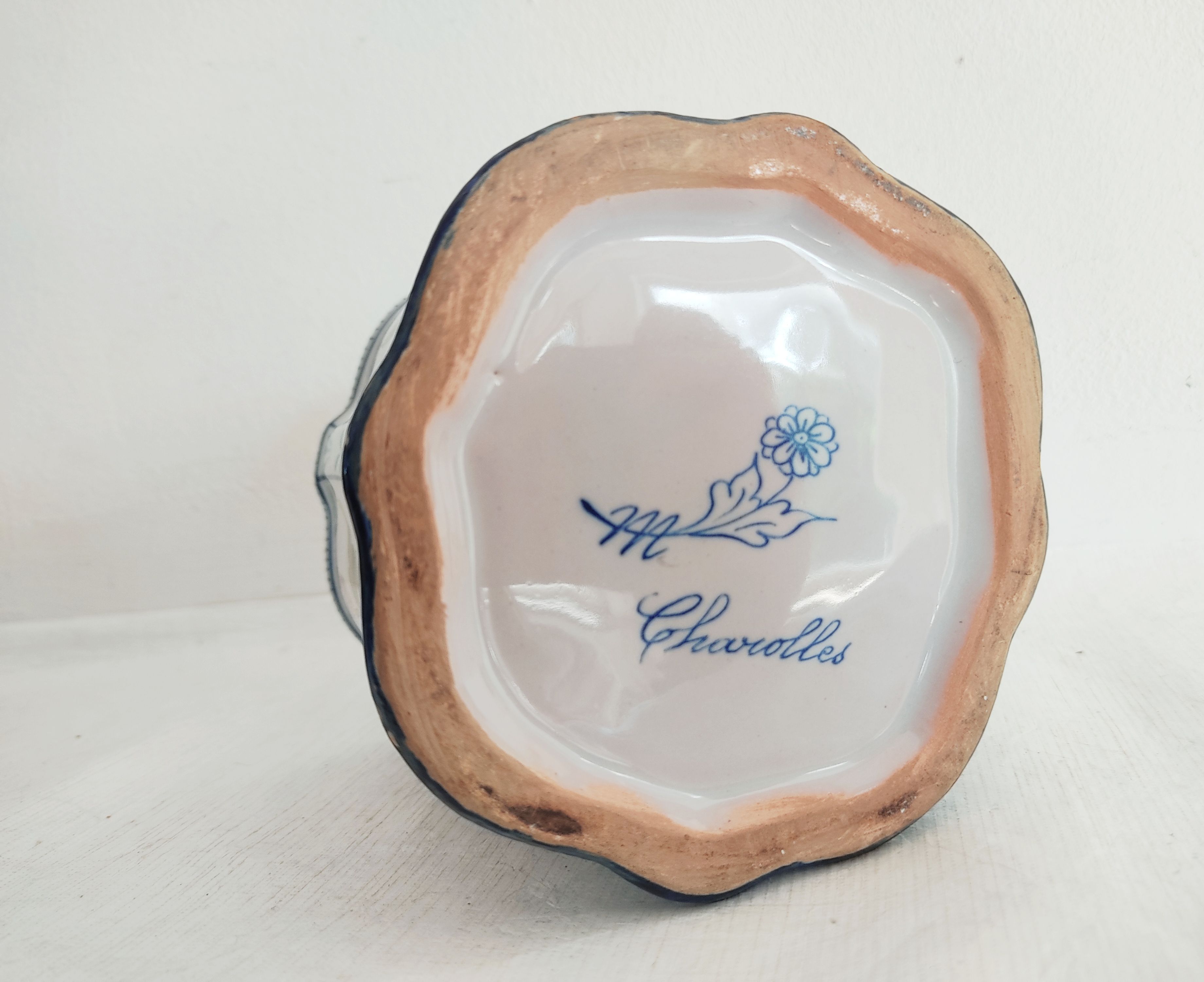 Earthenware box decoration of flowers Faience factory of Charolles