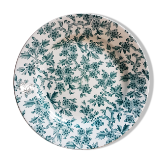 Assiette en faïence ancienne