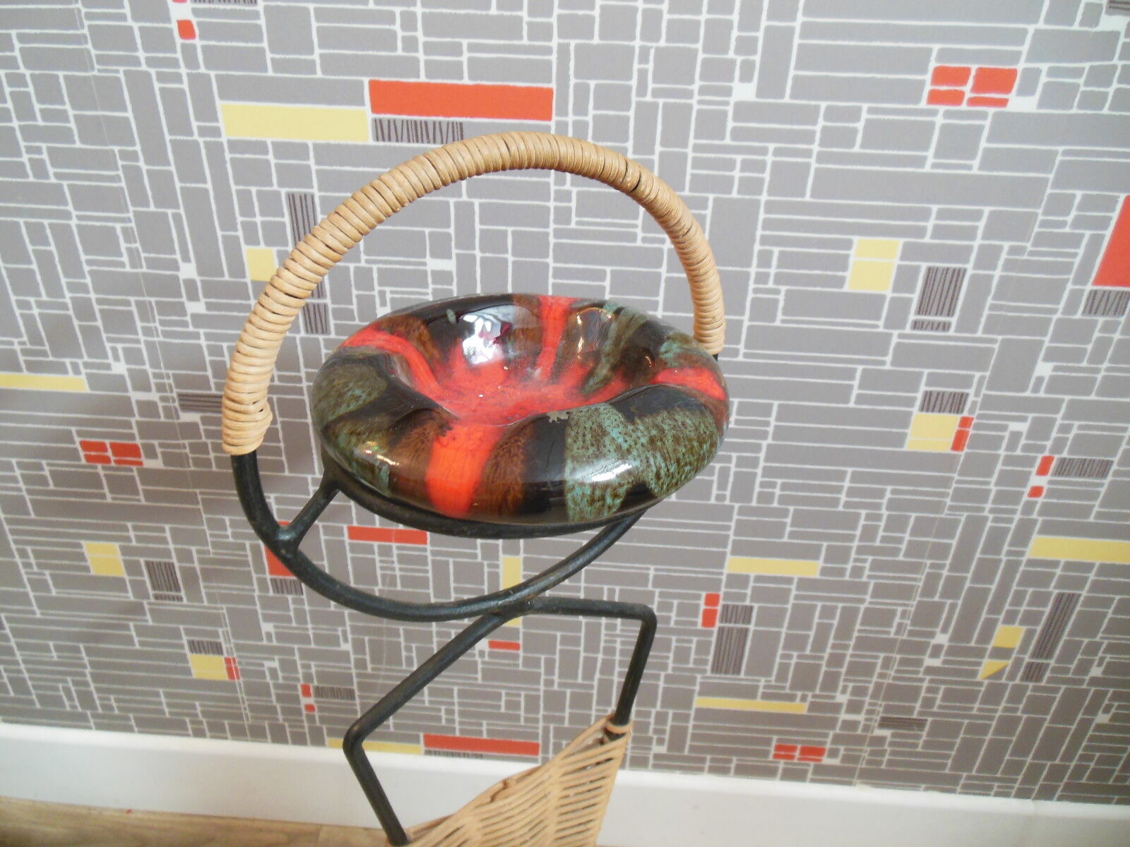 Ashtray smoking Vallauris foot