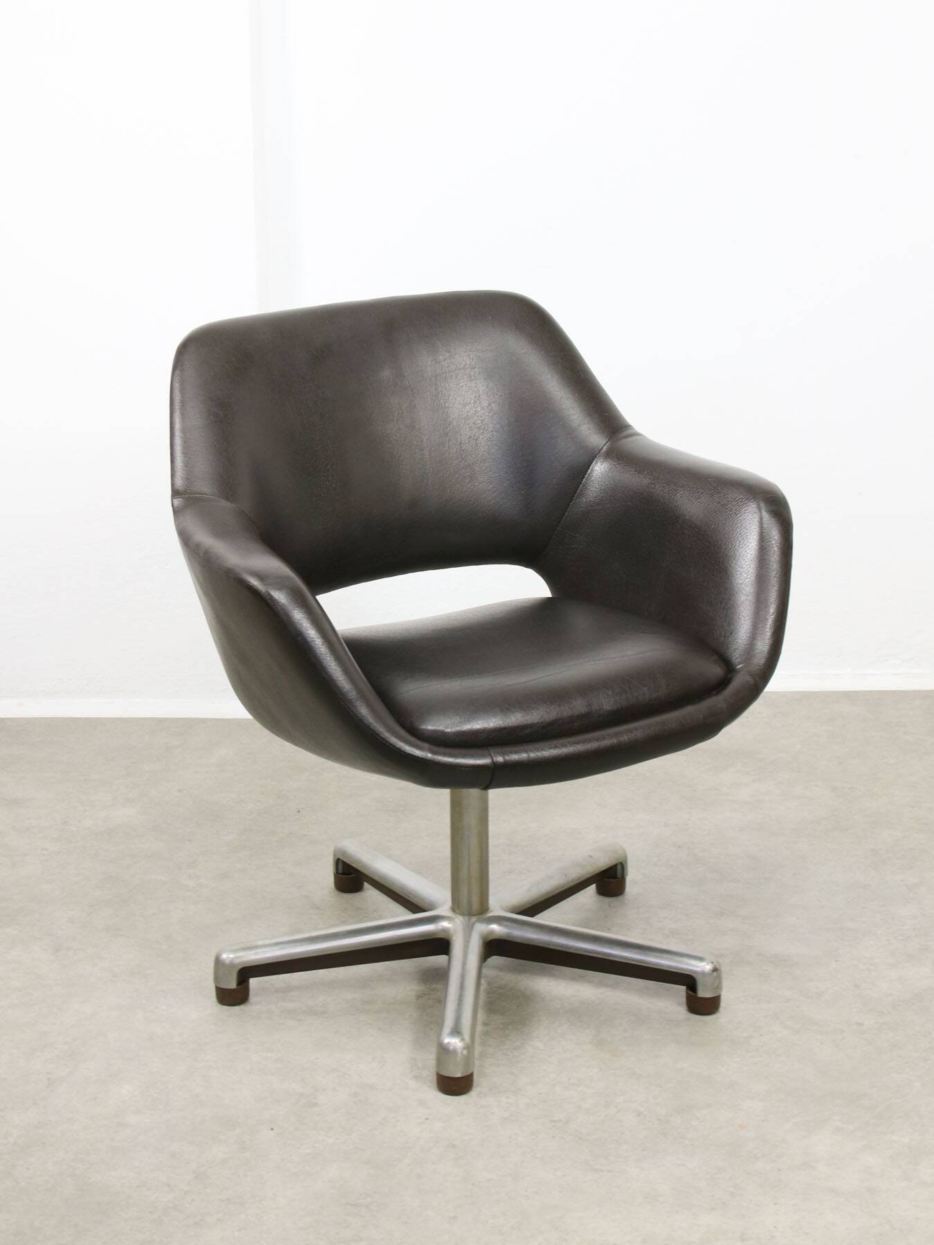 Italian Vintage Chocolate Brown Leather Office Chair