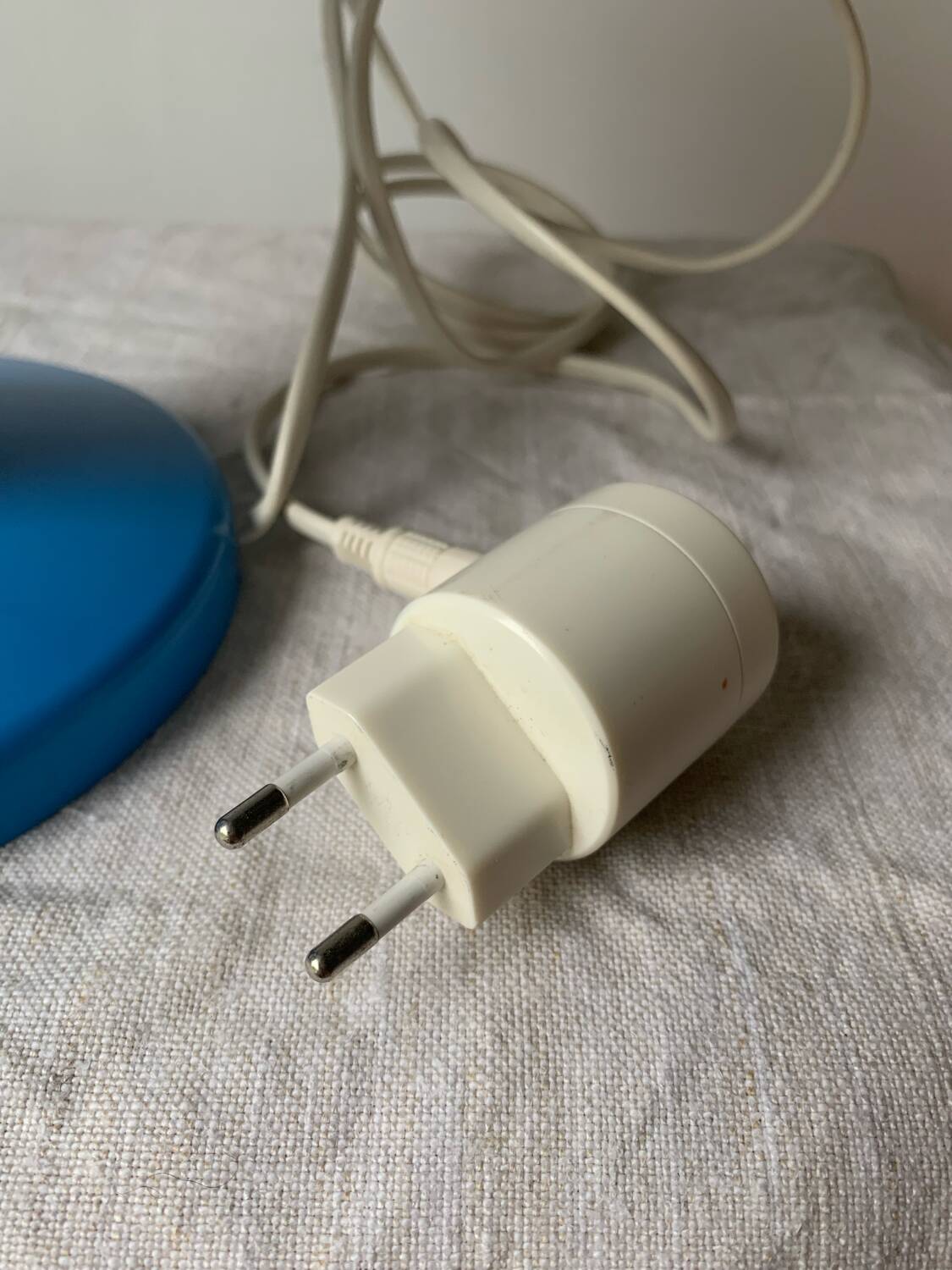 IKEA vintage blue clouds table lamp