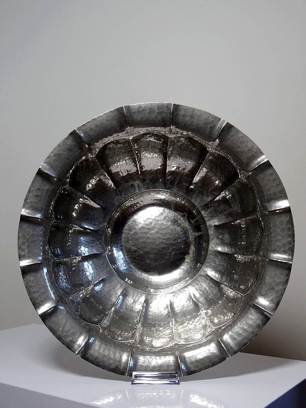 Large basin, bowl, Olri Italy vintage 50s Silver plated hammered