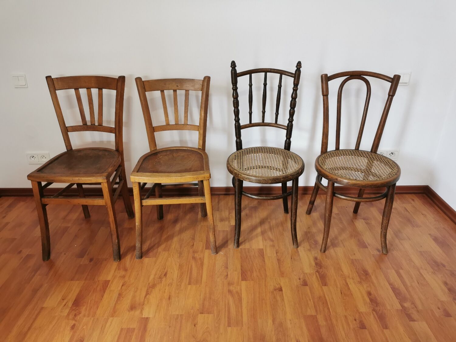 Set table and chairs bistro antique