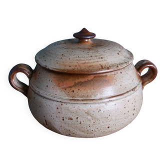 Stoneware tureen from Puisaye, signed Jean Pierre Prud’homme