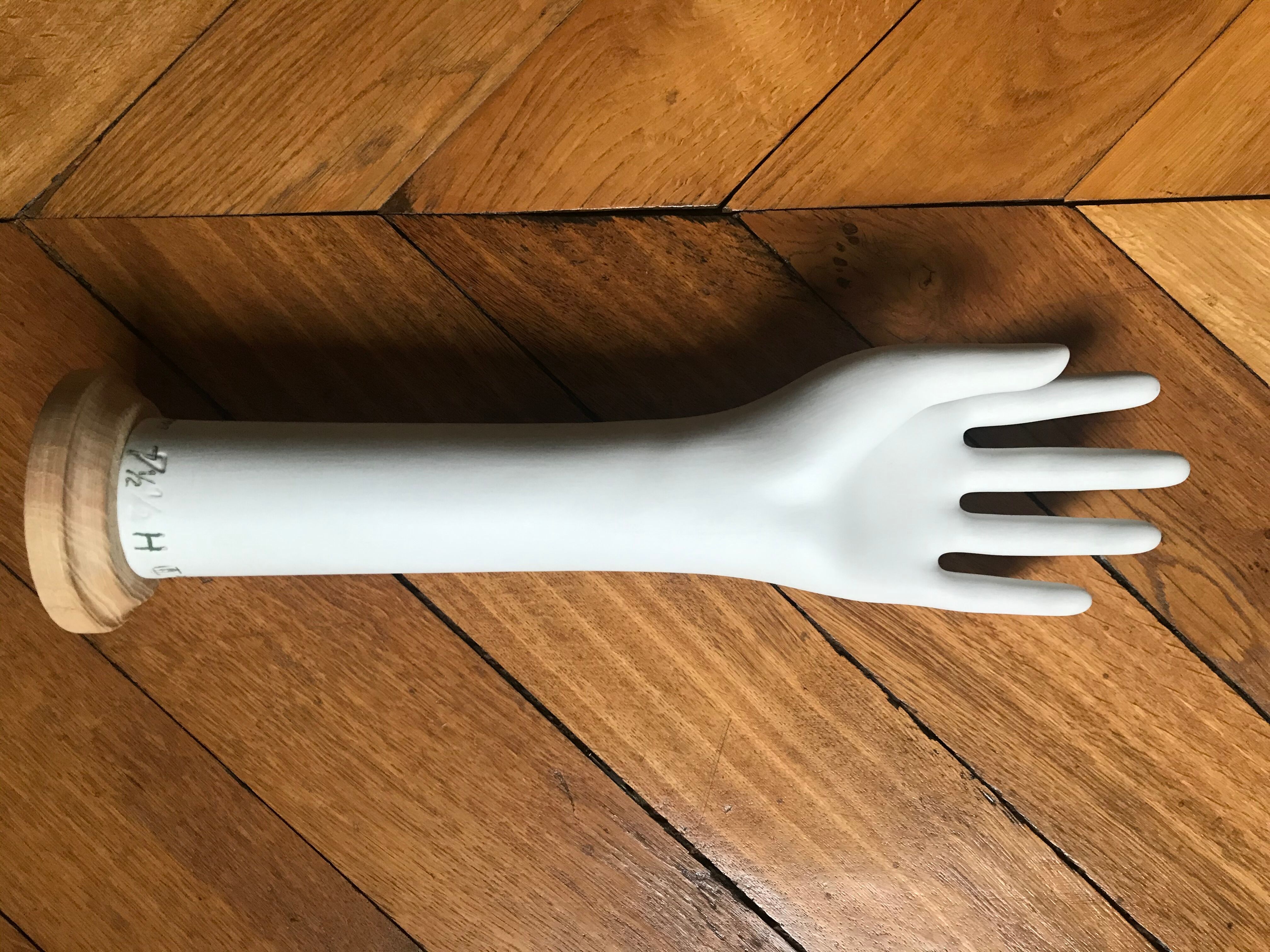 Hand porcelain old glove mold