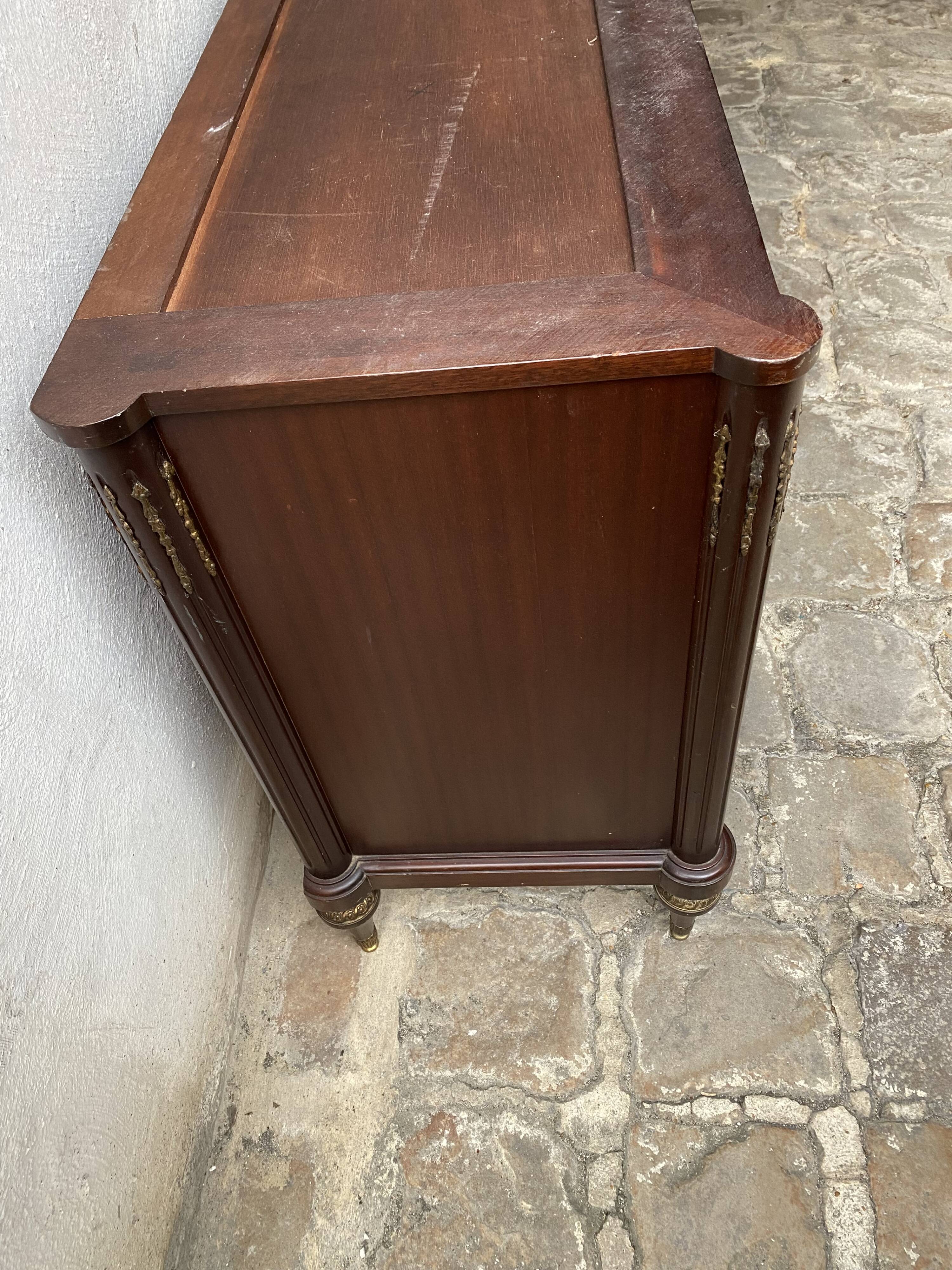 Small Louis XVI style mahogany chest of drawers, 20th century