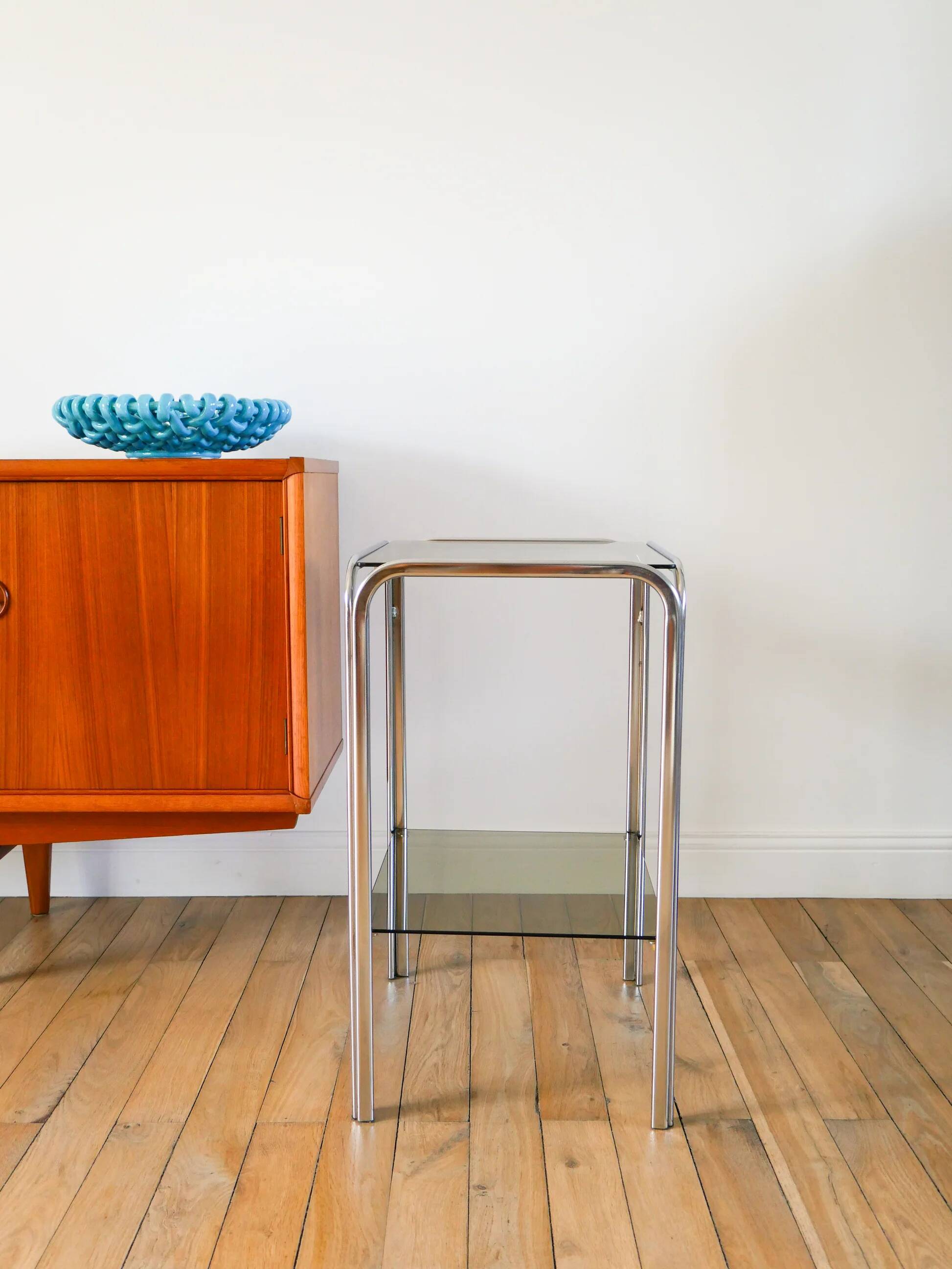 Chrome and smoked glass tubular console / side table, double tiers, 1970.