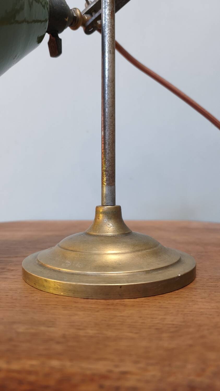 Vintage industrial desk lamp from the 1930s.