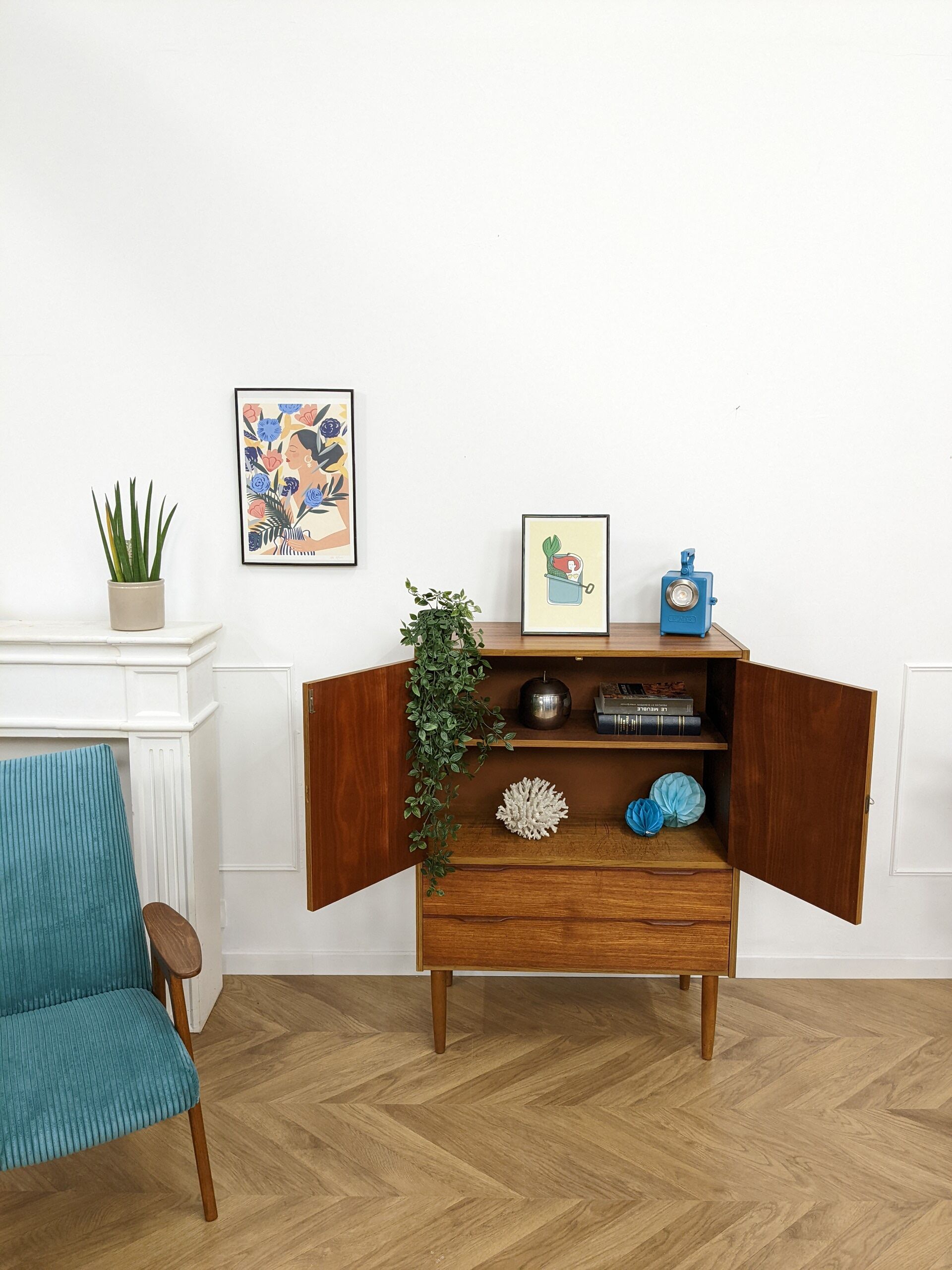 Vintage Scandinavian sideboard 332