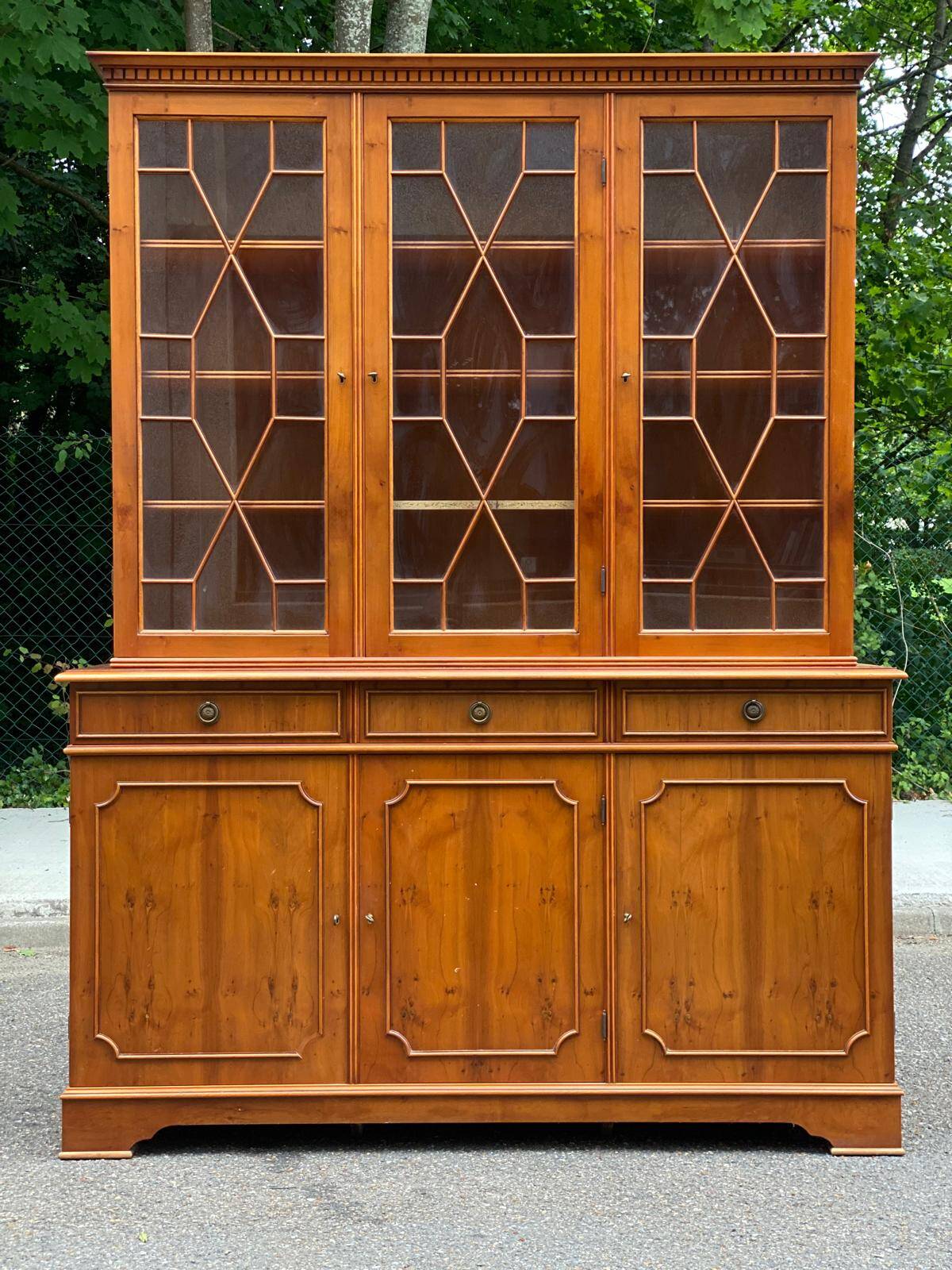 Large English solid wood library from the 19th century, 162cm.
