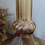 Vase italien en verre ambré pressé