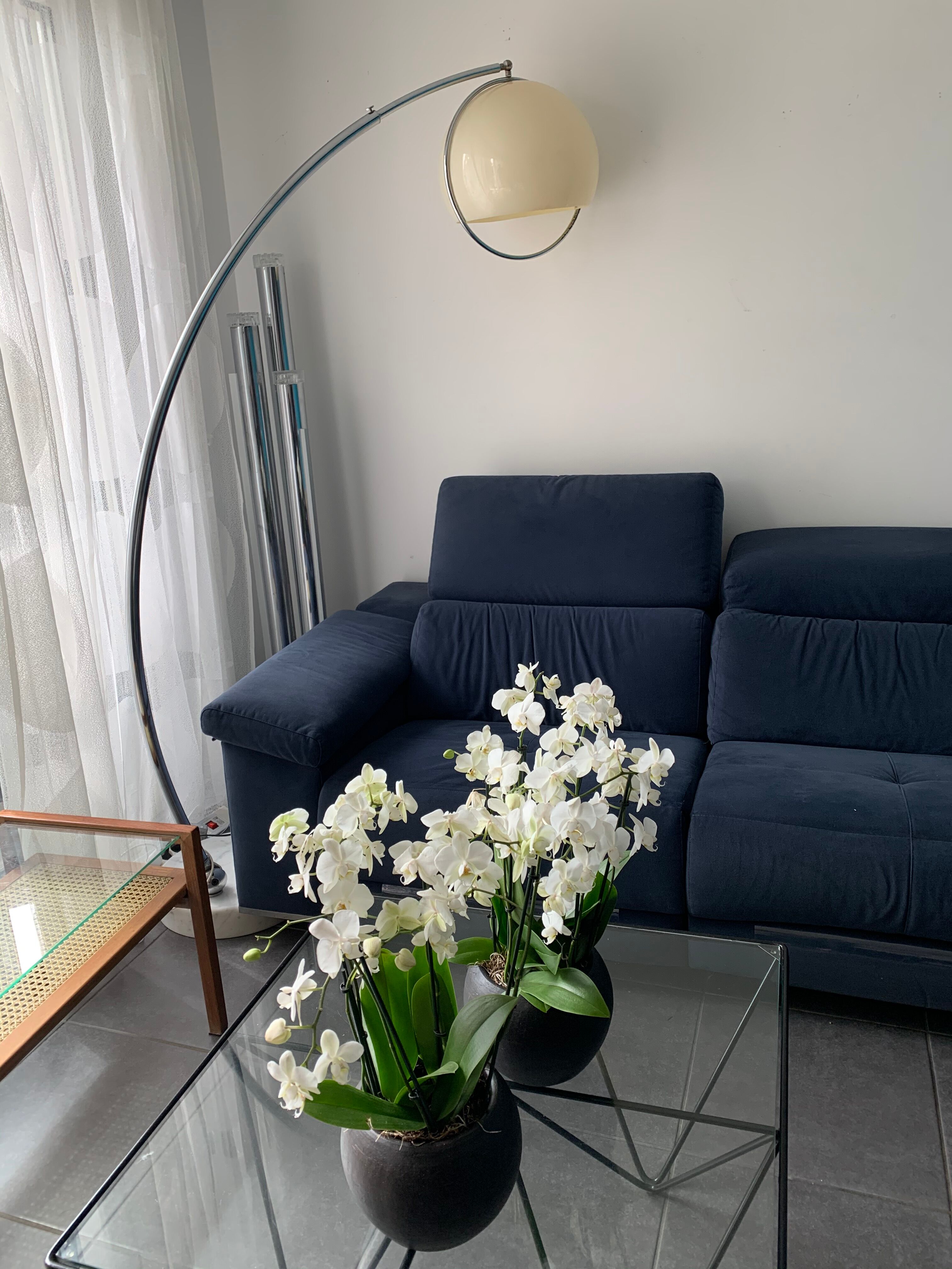 Harvey Guzzini adjustable arc lamp 1960