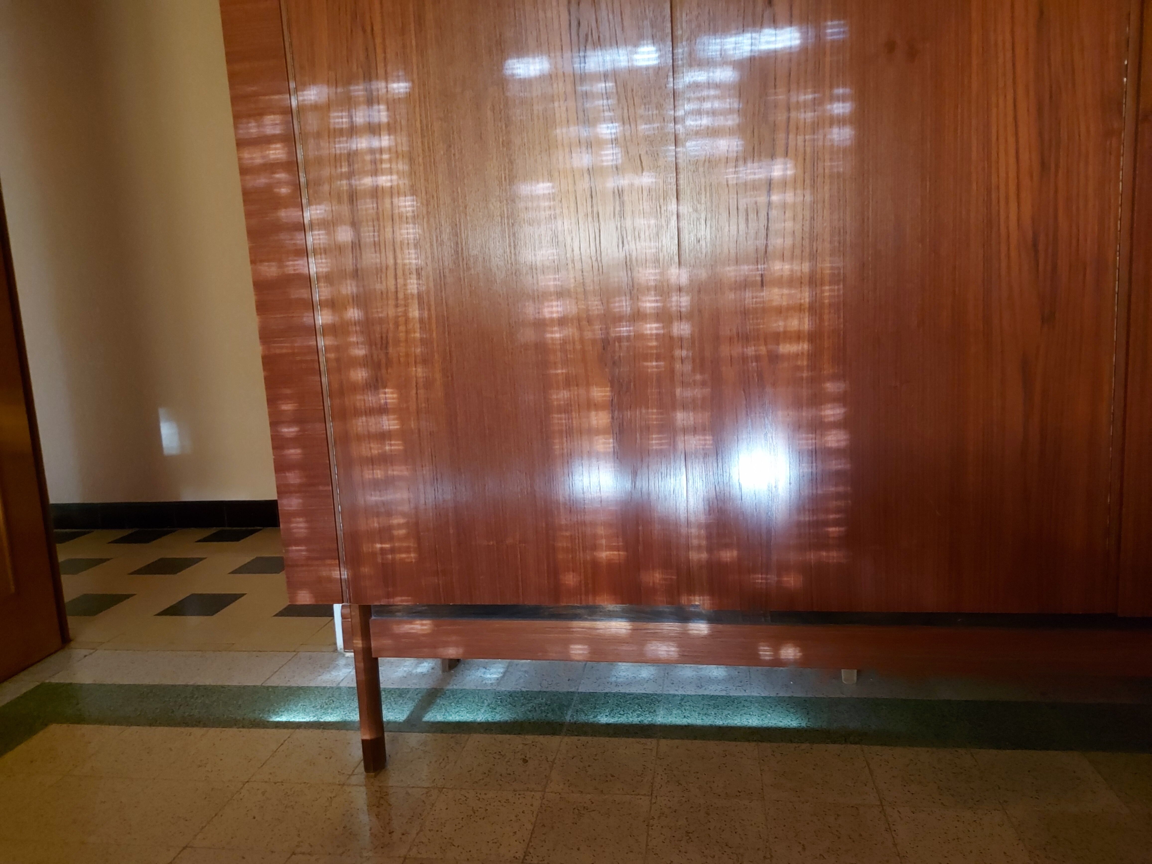 Vintage cabinet in palissandre