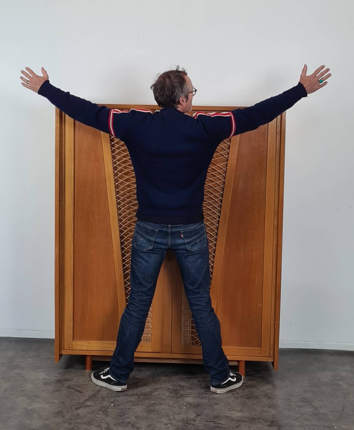 Armoire vintage