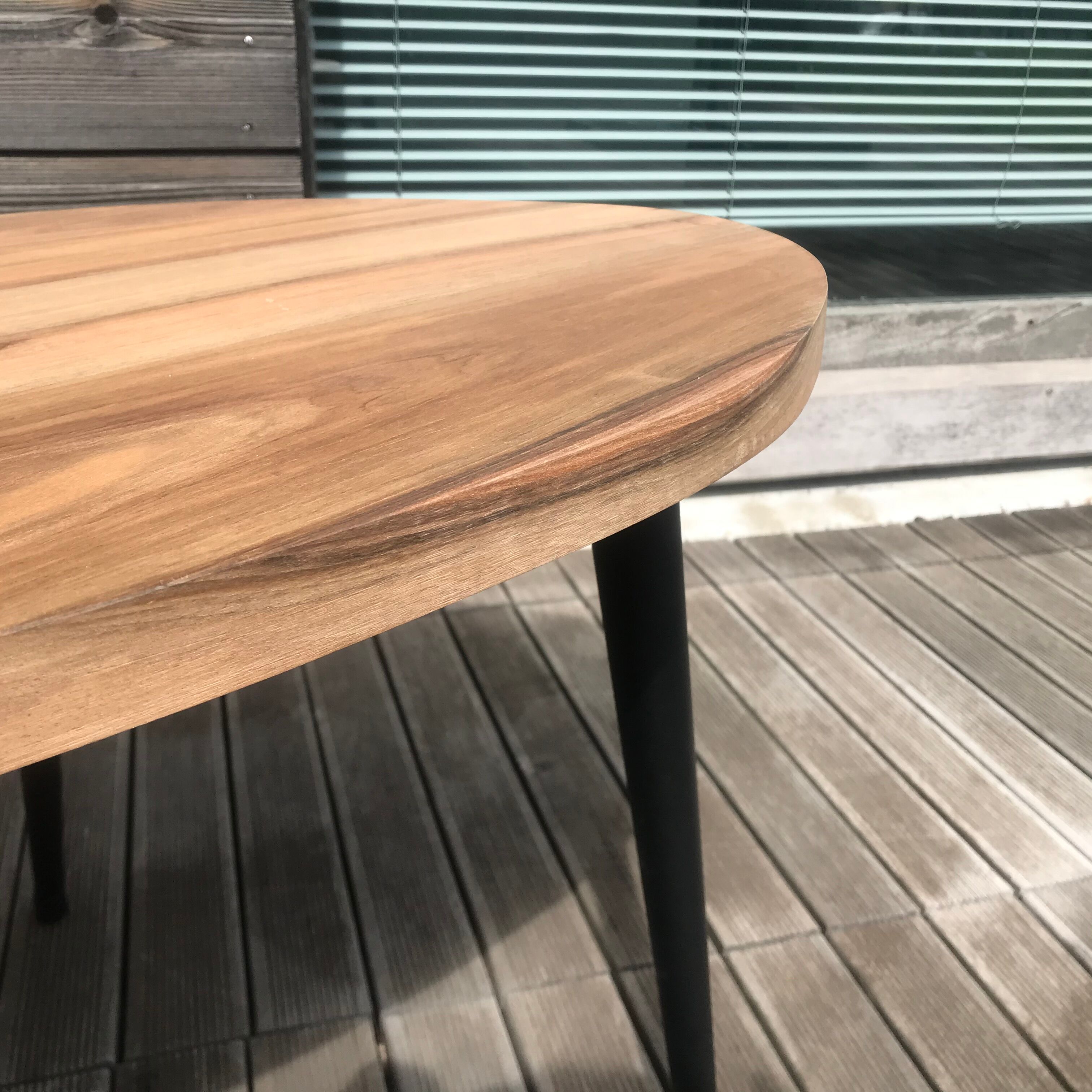 Table basse asymétrique