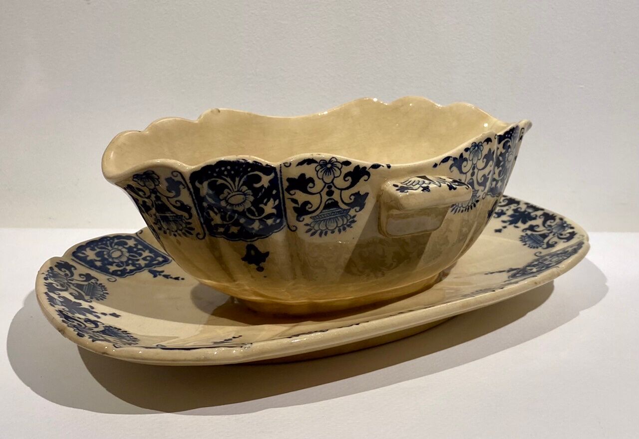 Saucière manufacture of Gien early XX century.