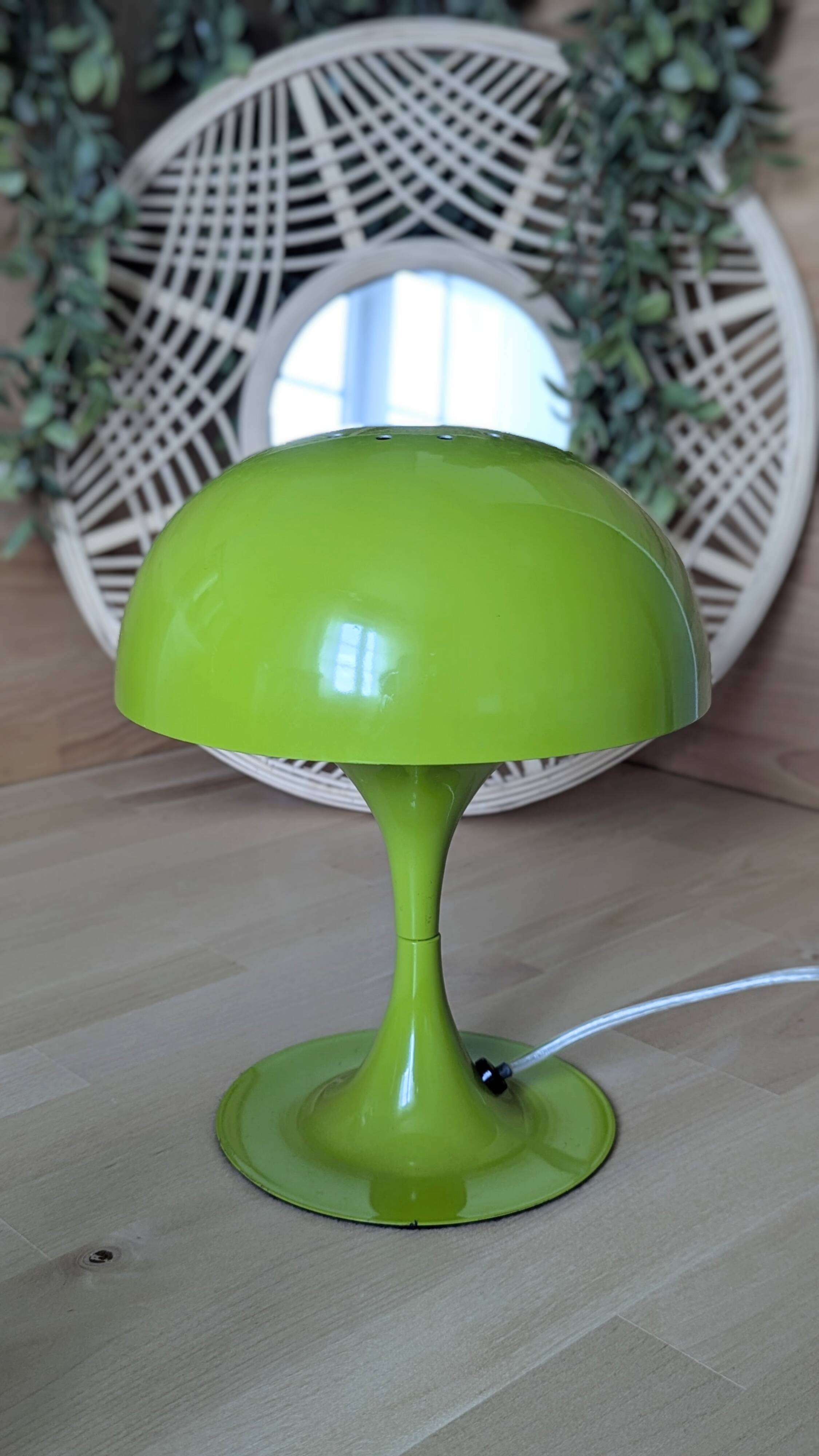 Green mushroom lamp Mathias vintage (L-0251)