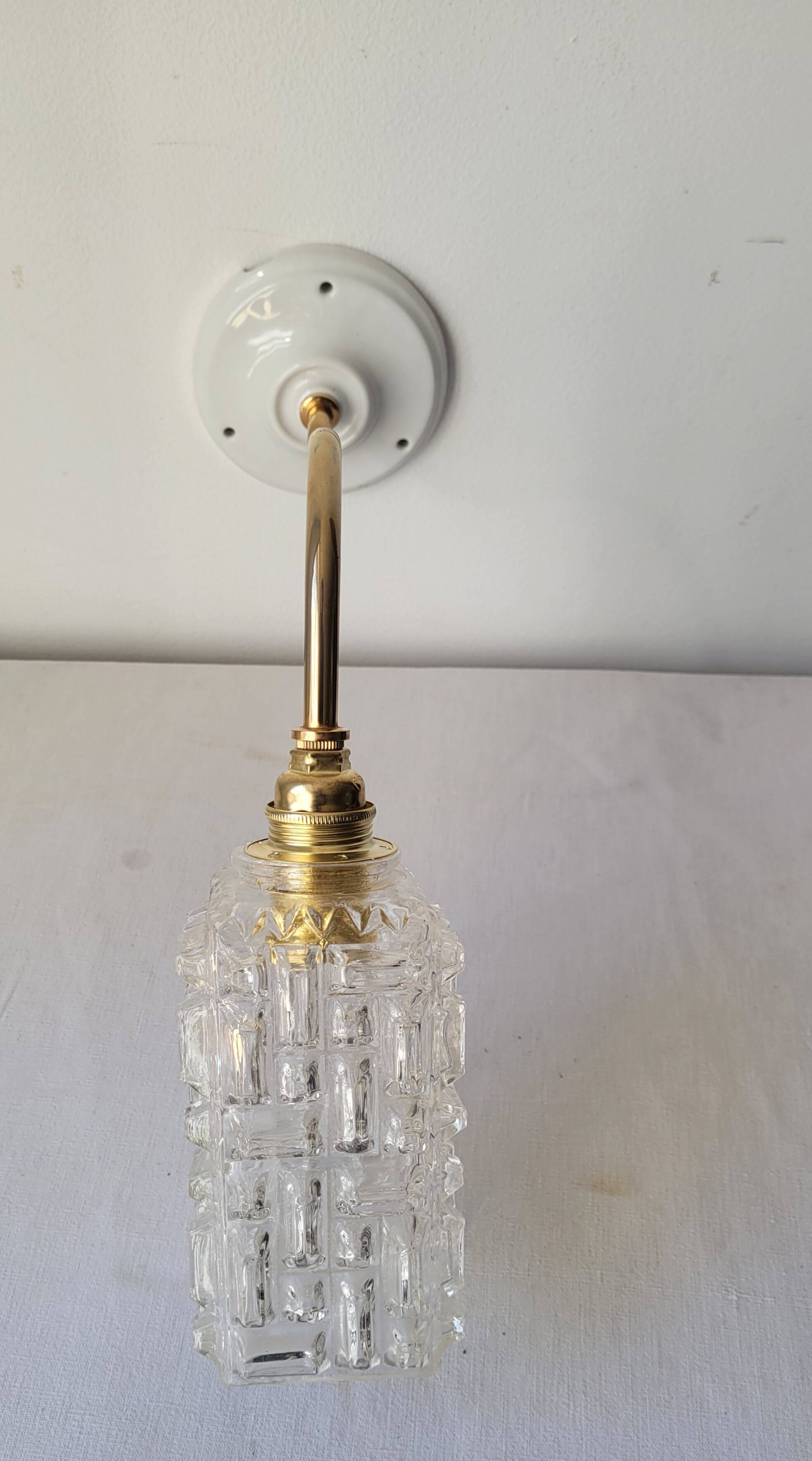 Wall lamp in glass, brass and porcelain