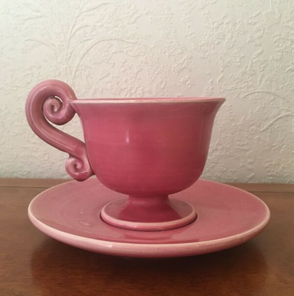 Lot de 5 tasses et sous tasses en céramique année 60-70