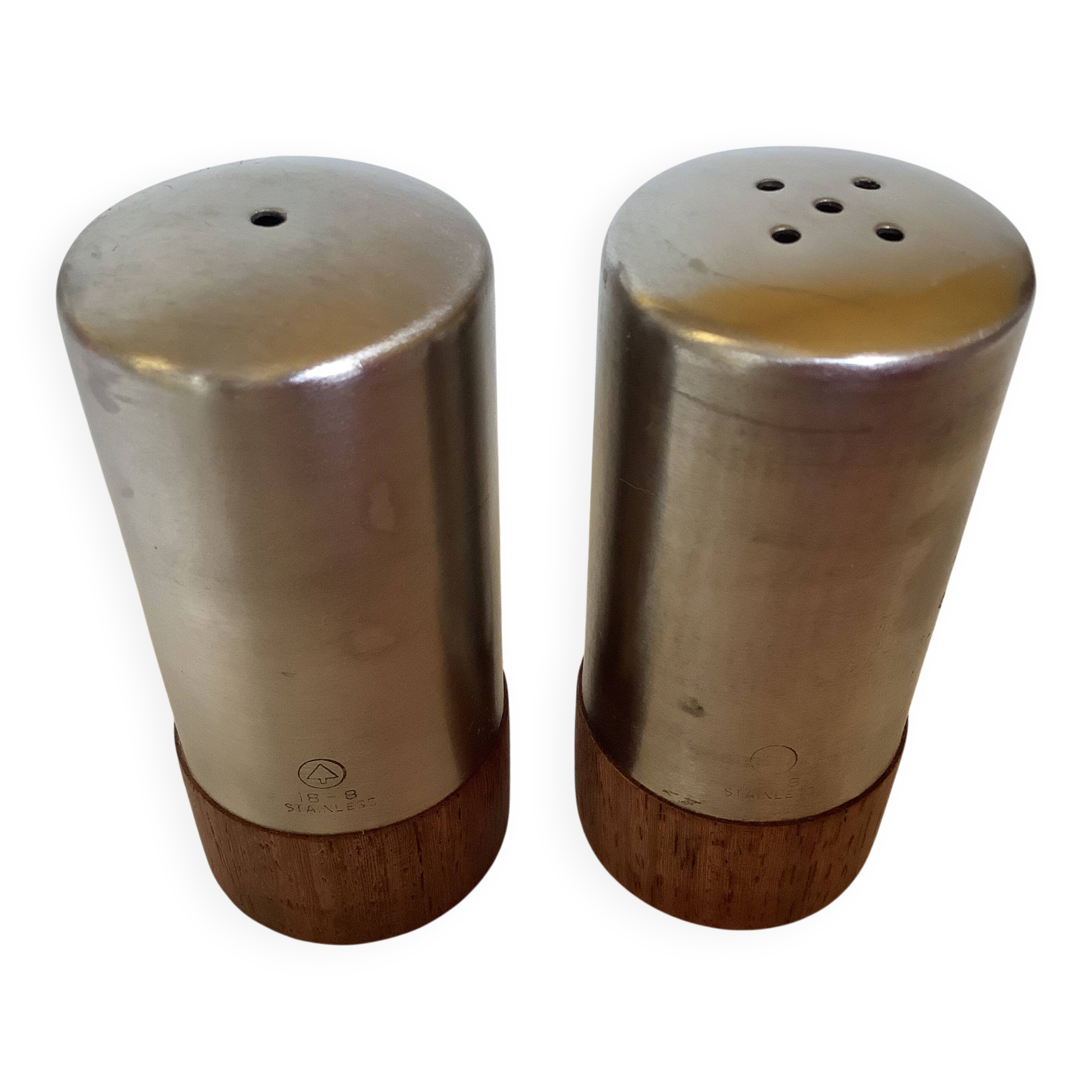 Salt and pepper set in teak and metal, Scandinavian style.
