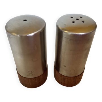 Salt and pepper set in teak and metal, Scandinavian style.