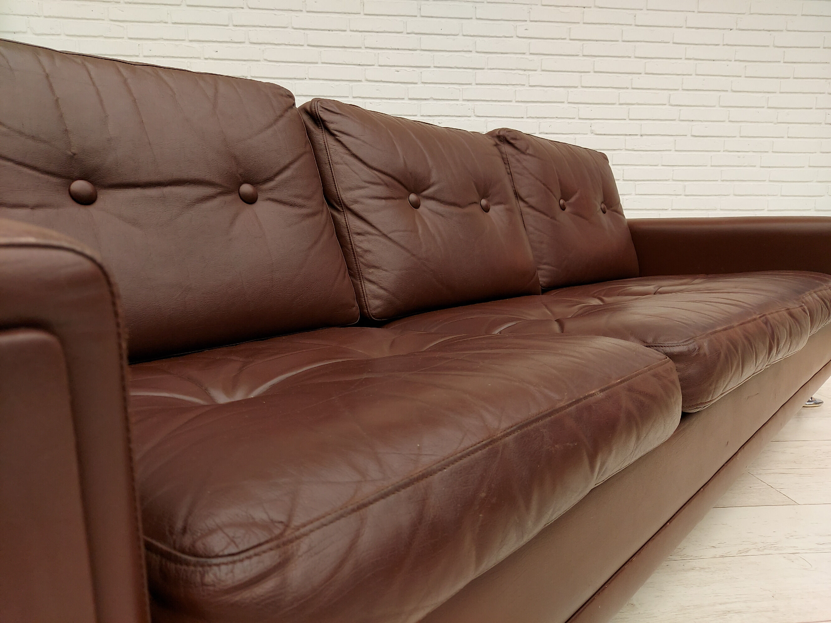 Danish 3-seater sofa, 70s, leather, original good condition