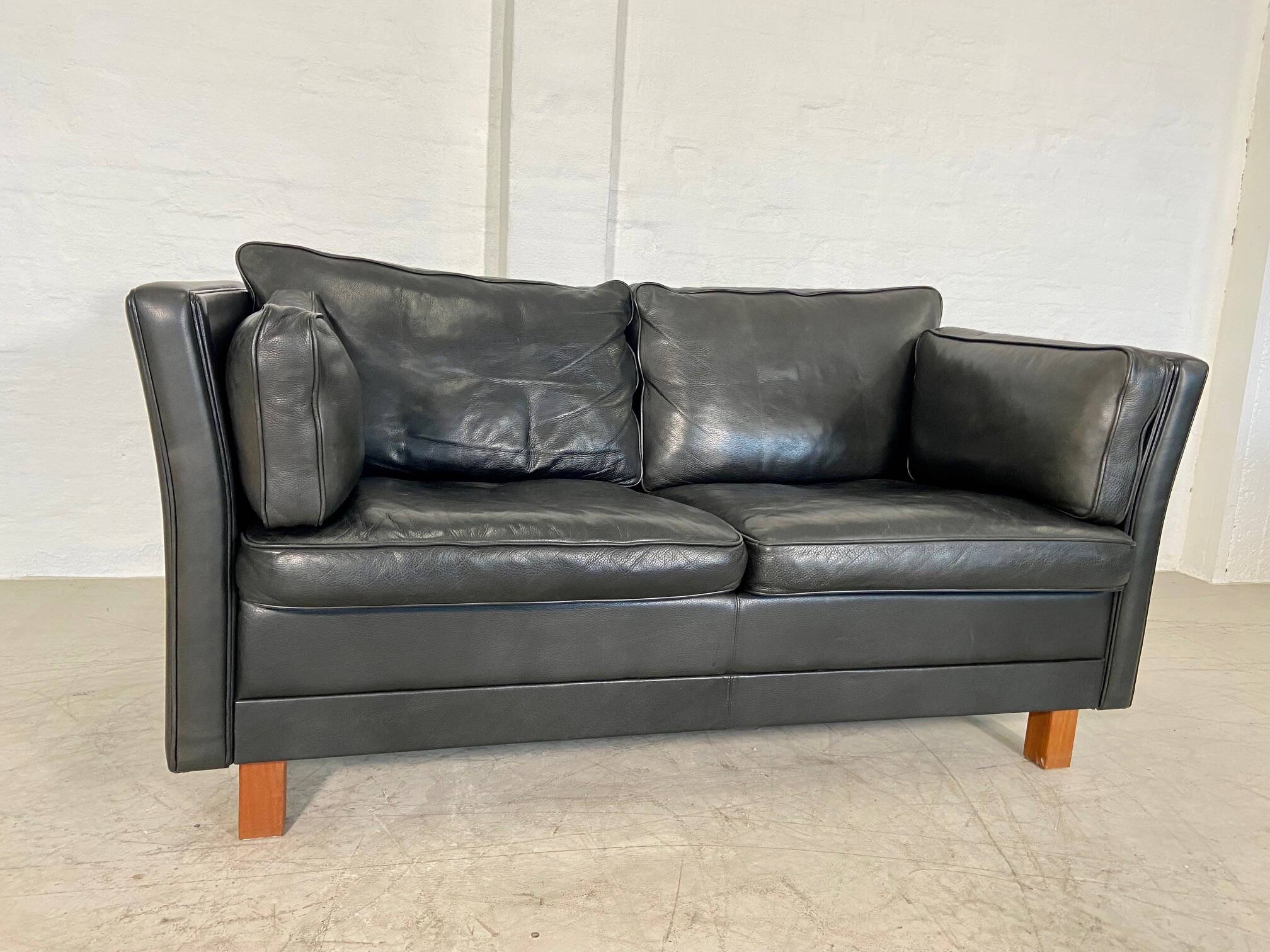 Vintage retro danish mogens hansen 2 person black leather sofa