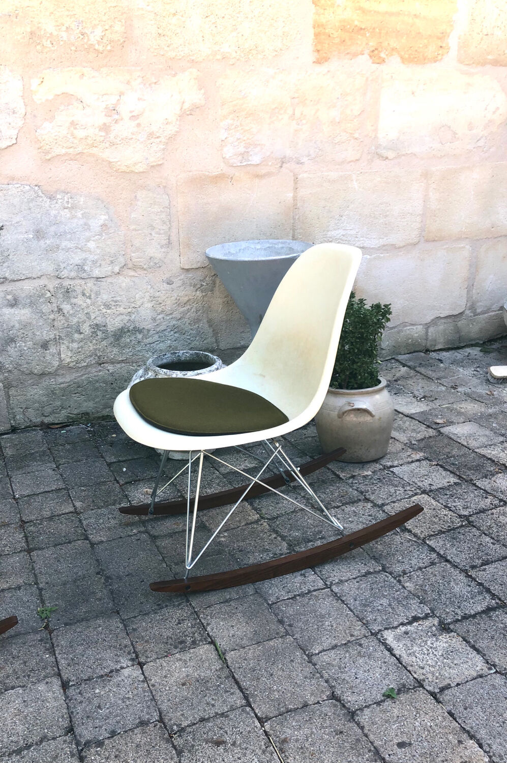 Pair of rocking chairs by Charles and Ray Eames for Herman Miller 1960