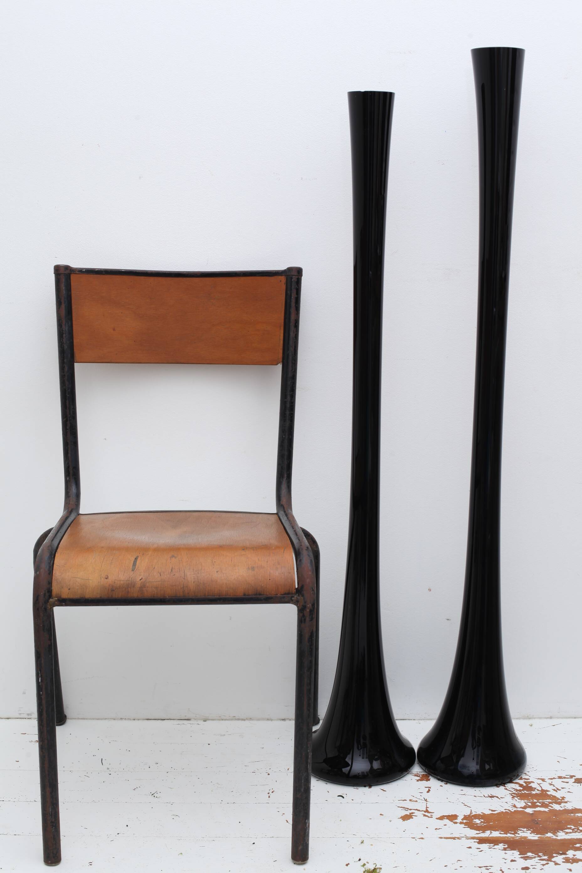 Large black glass vase 115cm