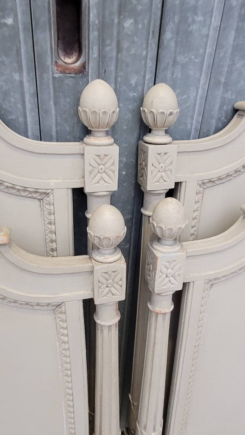 Pair of antique Louis XVI style beds with patina - 1900s
