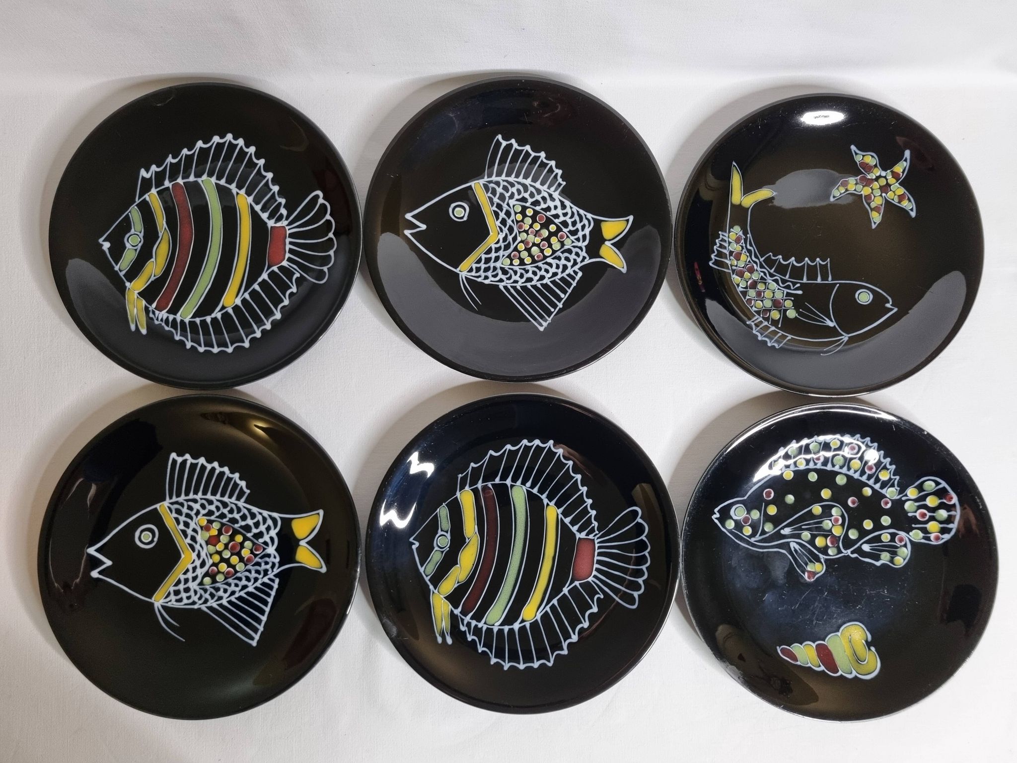 Set of 6 vintage plates with fish decoration after Robert Picault, 1960, 24 cm