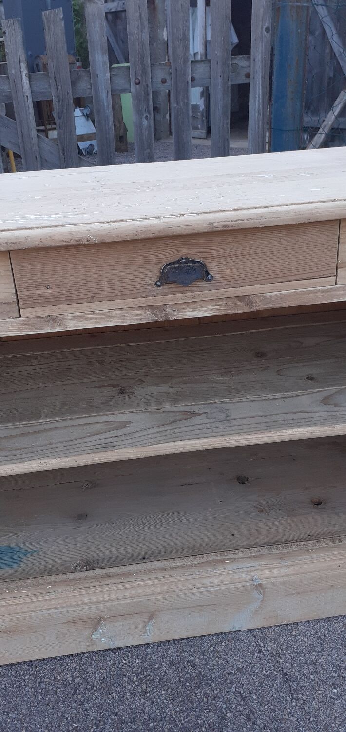 Counter trade furniture