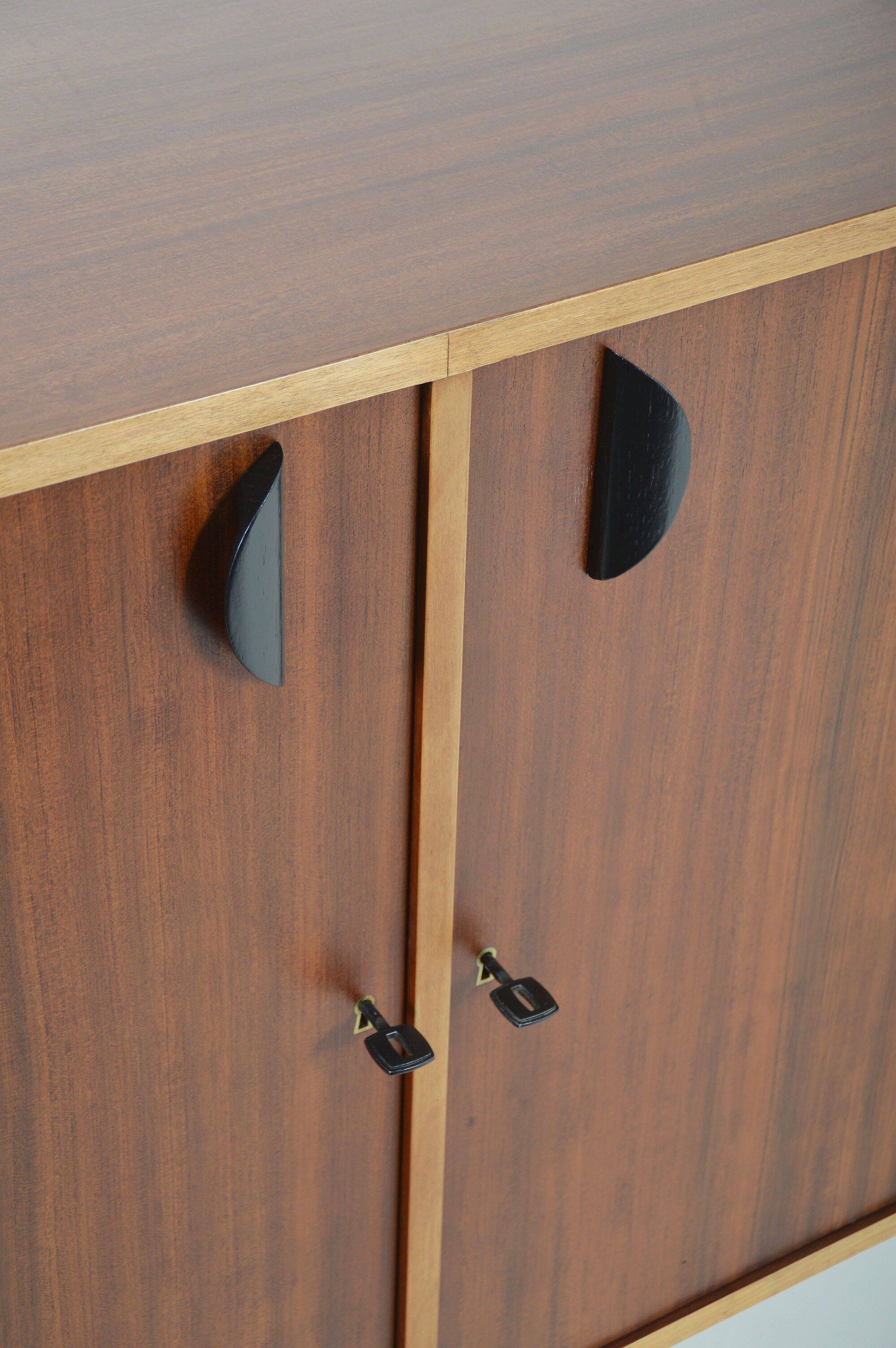 Buffet conçu par Alfred Hendrickx pour Belform, années 1950.