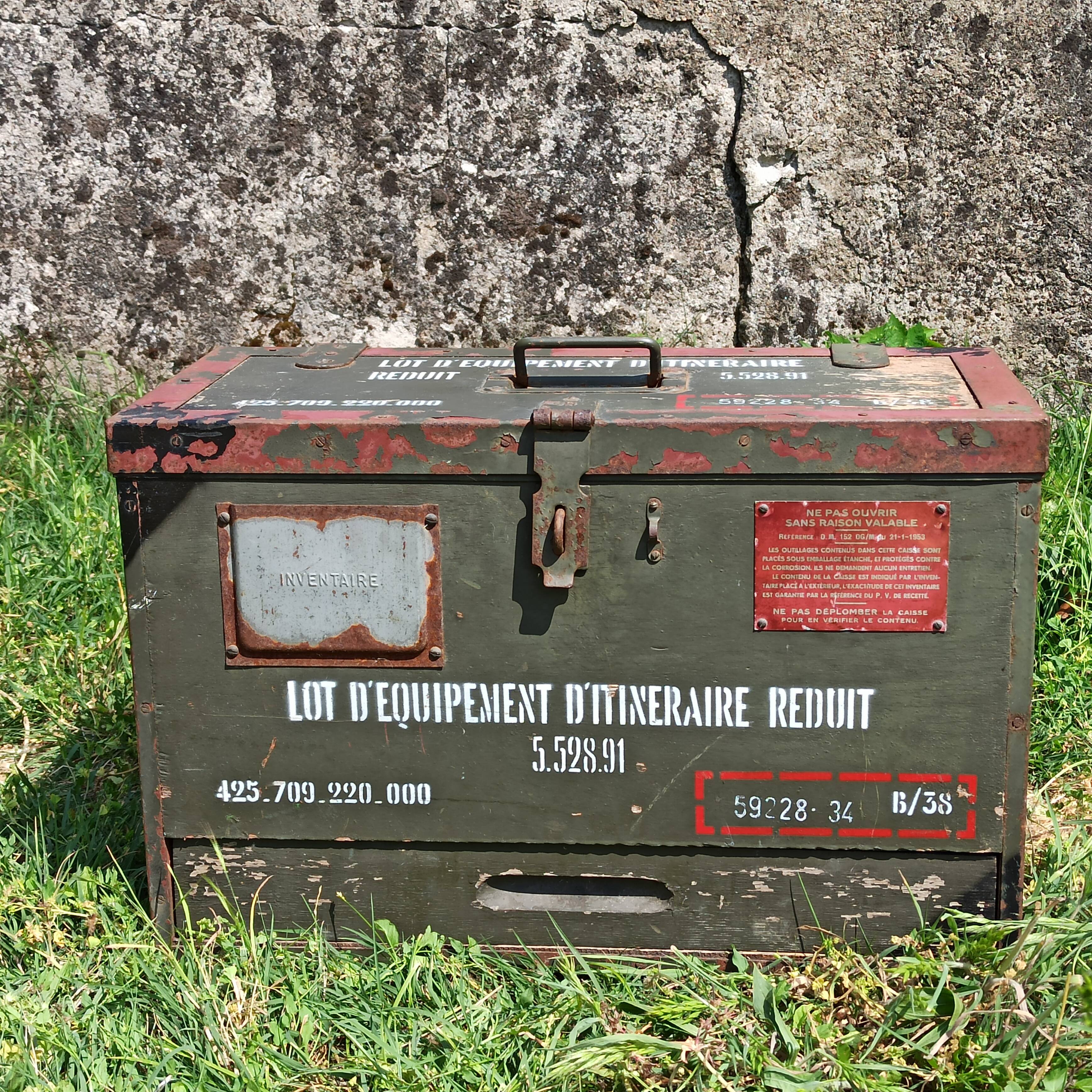 Trunk chest military bench 50s militaria