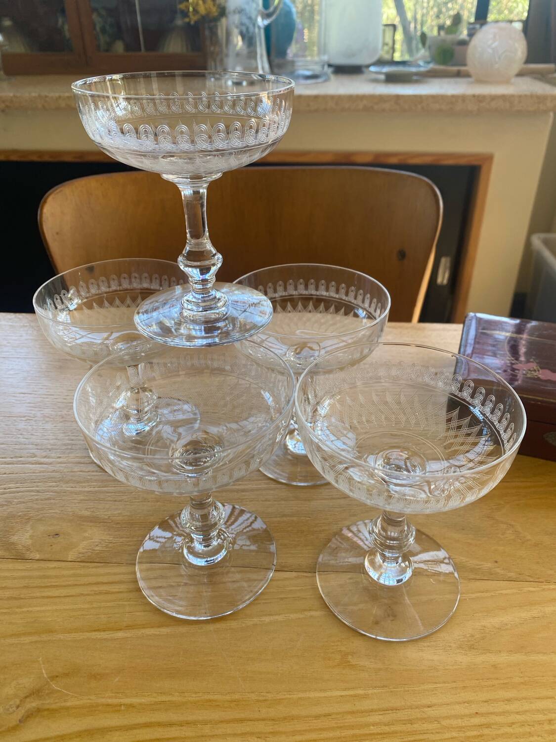 5 coupes à champagne en cristal