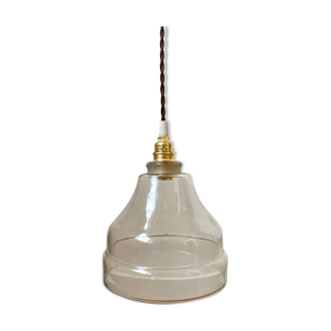 Suspension en verre transparent