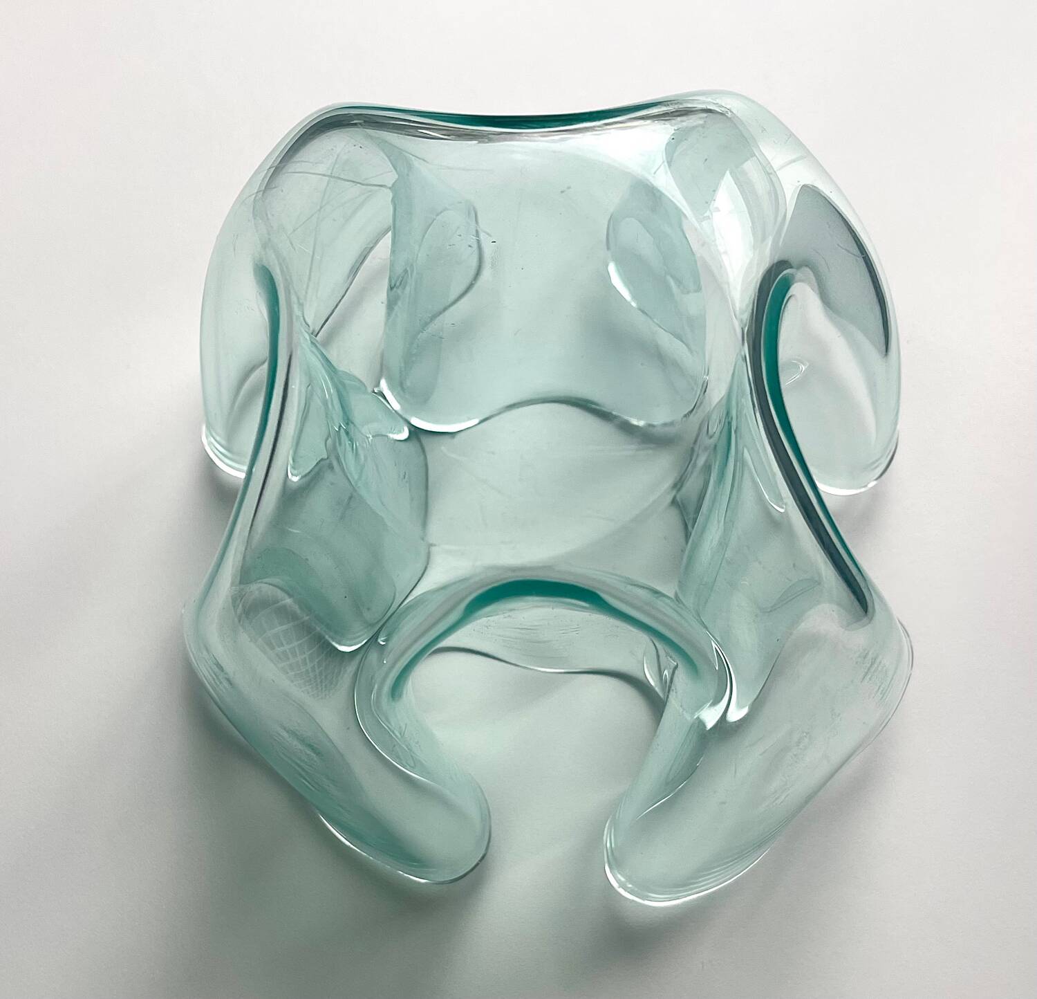 Plexi handkerchief vase 1980