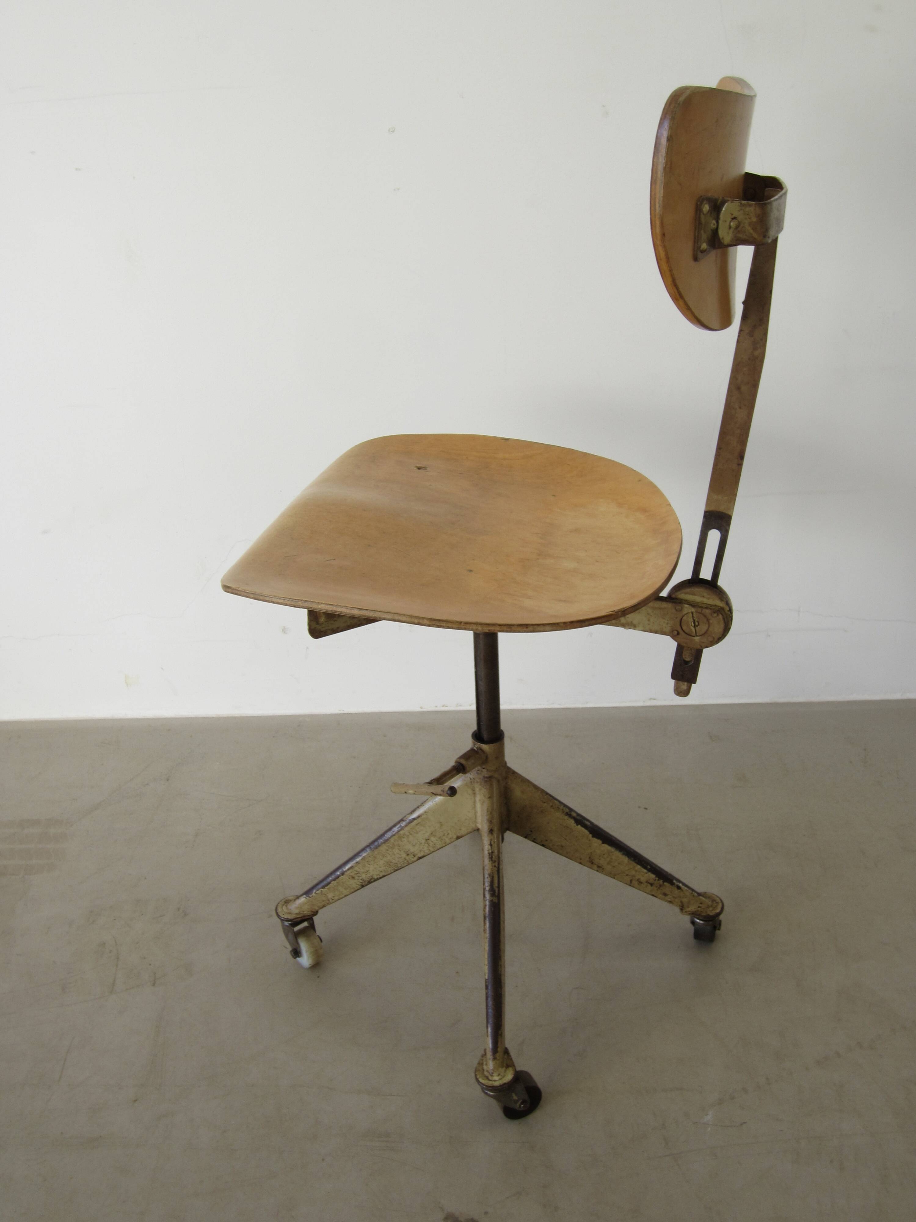 Chaise industrielle scandinave Odelberg & Olson, années 1940
