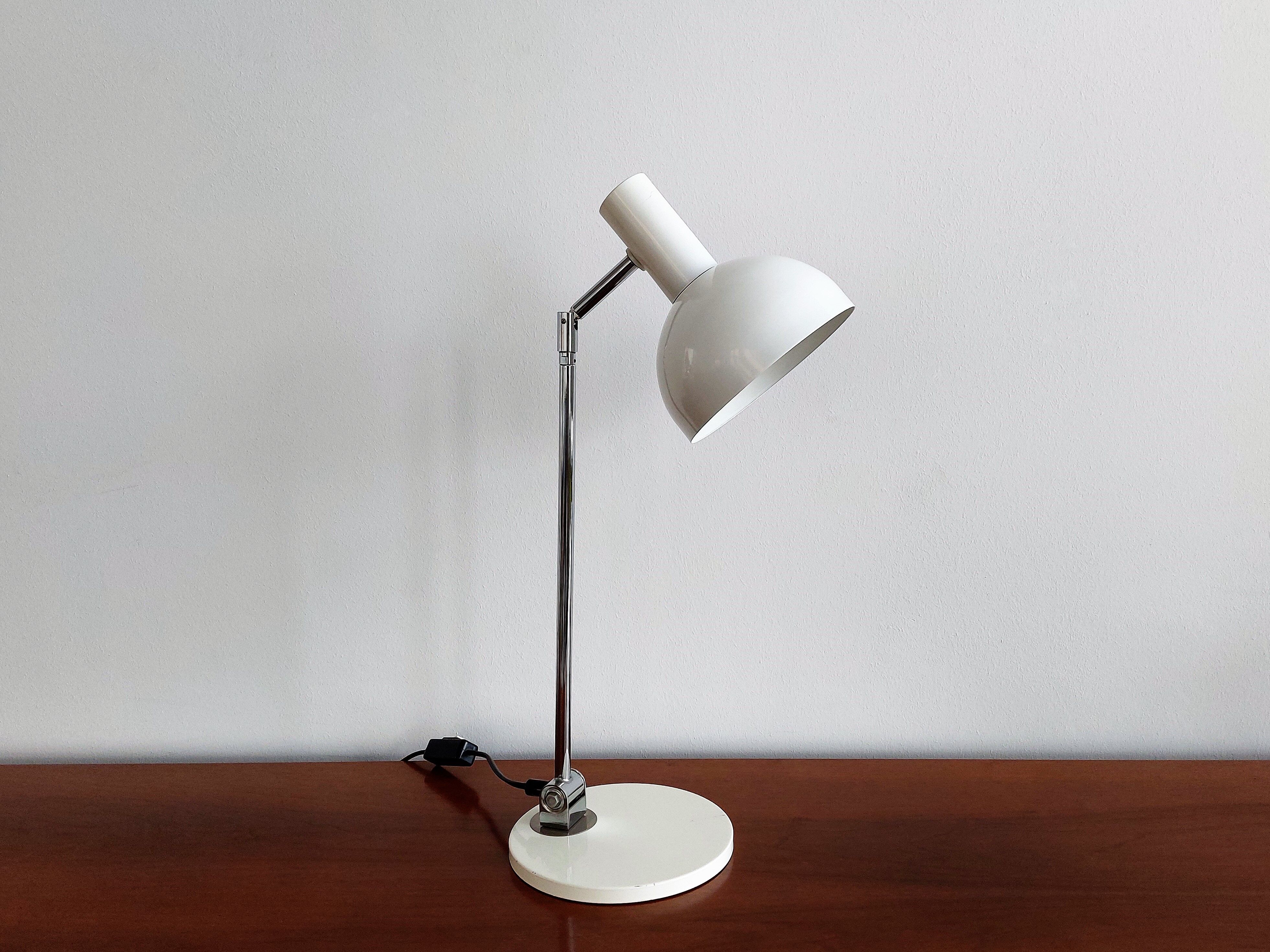 Reversible white metal and chrome table lamp, 1960's